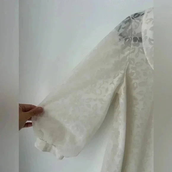 Vintage Cream Lace Robe - Picture 3 of 12